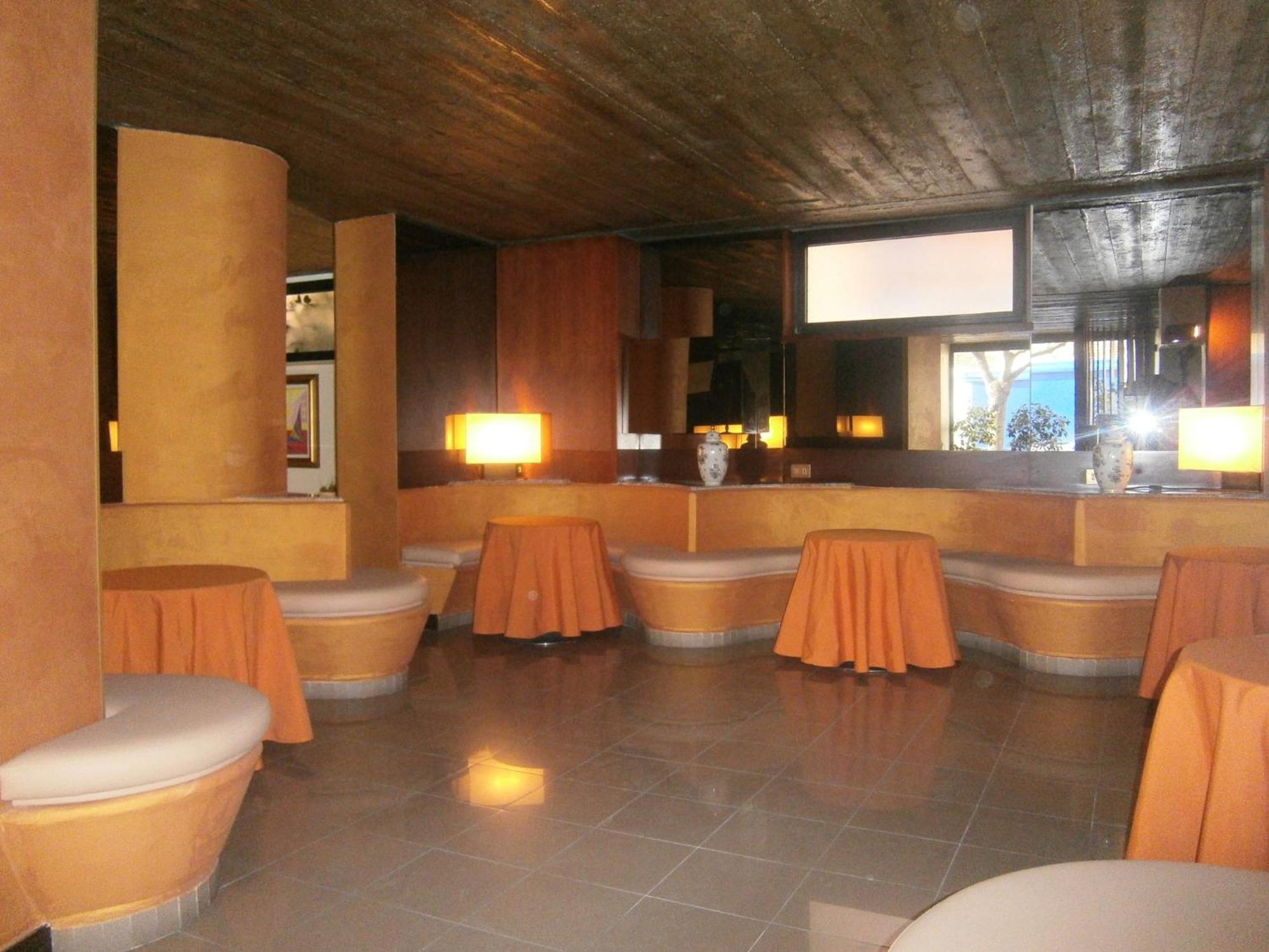 Hotel Corona 테르몰리 외부 사진
