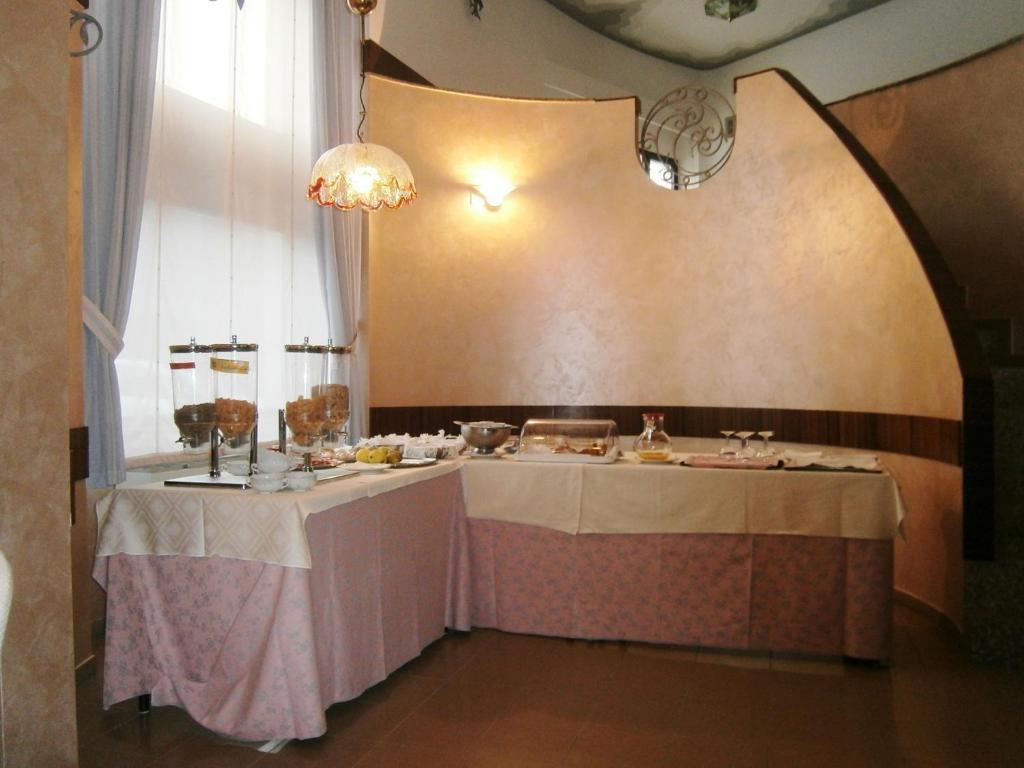 Hotel Corona 테르몰리 외부 사진